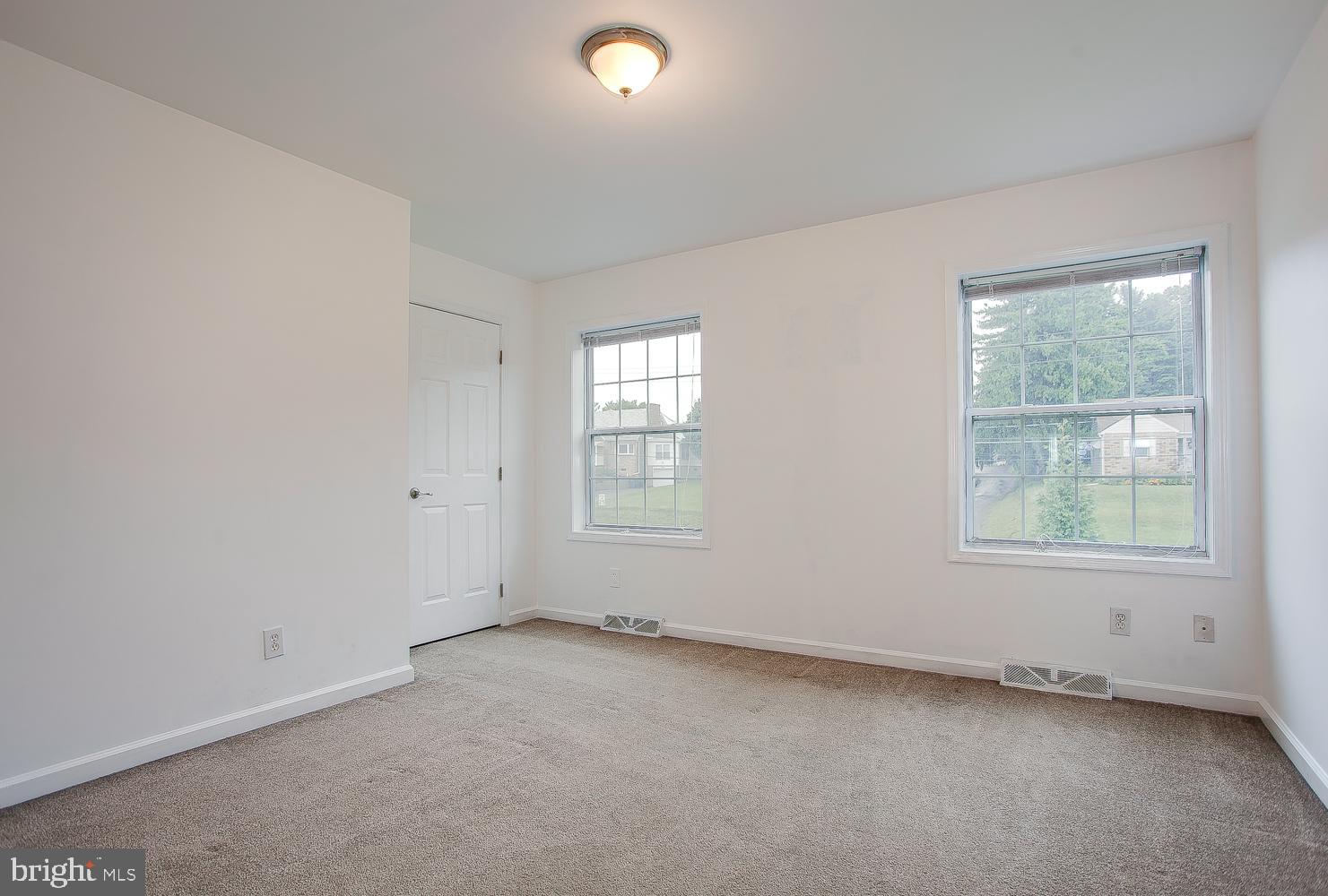 1400 Rosedale Avenue Middletown, PA 17057 - Photo 15 of 27