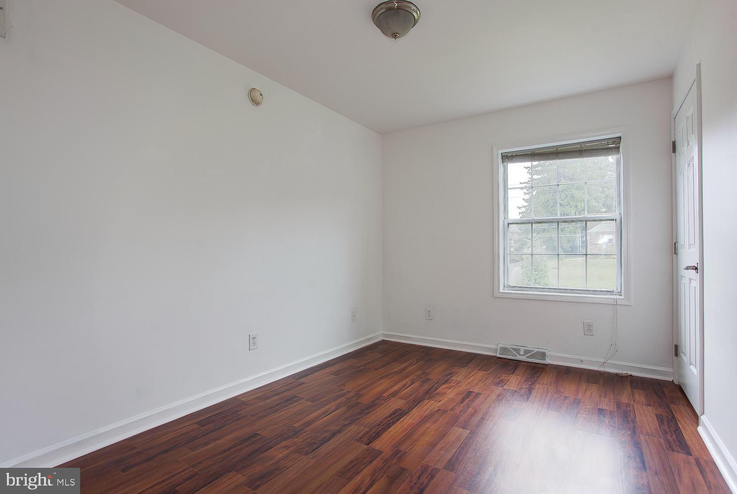 1400 Rosedale Avenue Middletown, PA 17057 - Photo 17 of 27