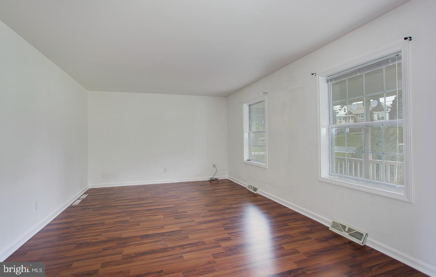 1400 Rosedale Avenue Middletown, PA 17057 - Photo 5 of 27