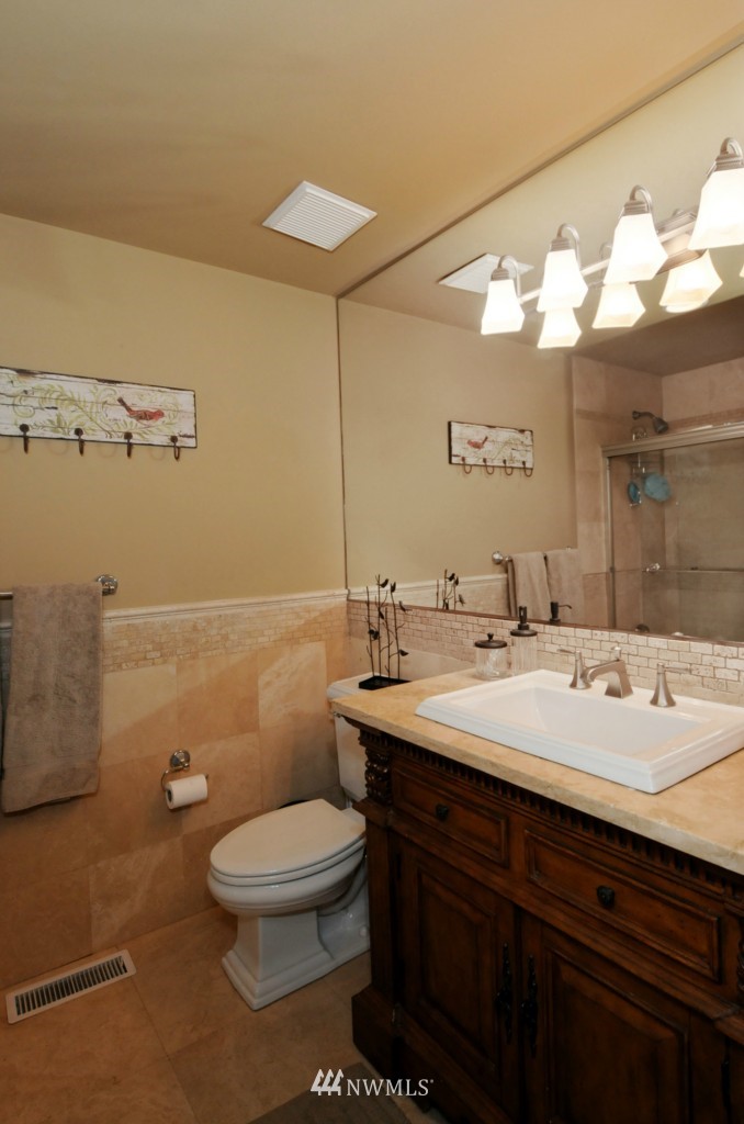 22026 4th Avenue Southeast Bothell, WA 98021 - Photo 18 of 25