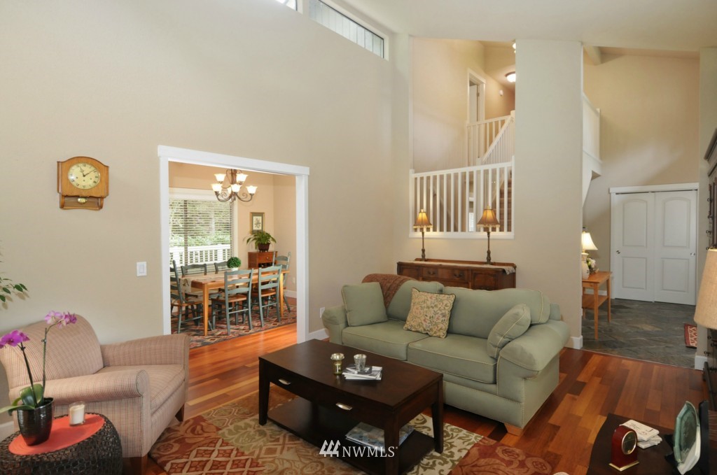 22026 4th Avenue Southeast Bothell, WA 98021 - Photo 3 of 25