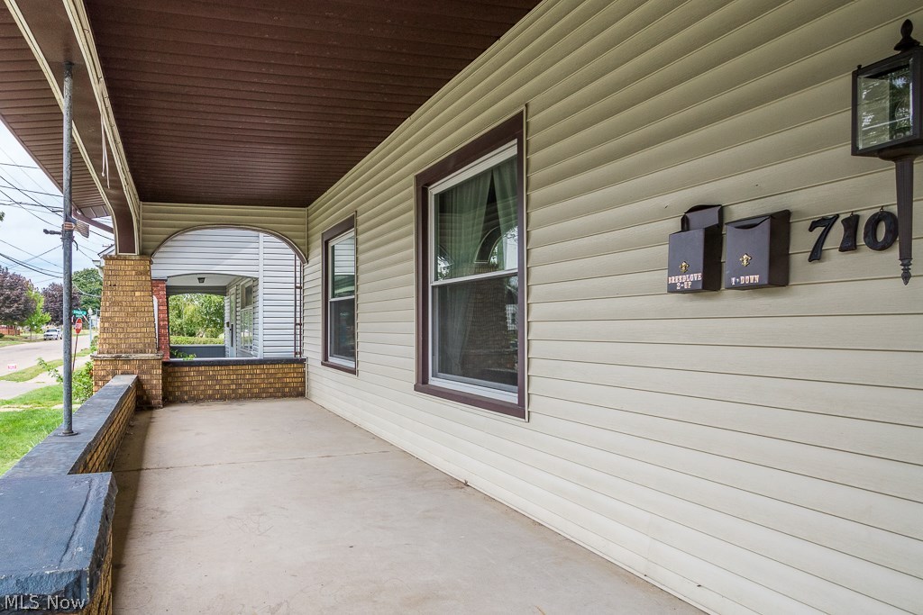 710 Clarendon Avenue Northwest Canton, OH 44708 - Photo 2 of 19