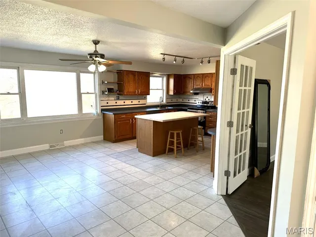 $399,000 | 303 Bird Song Lane, St. Clair, MO 63077