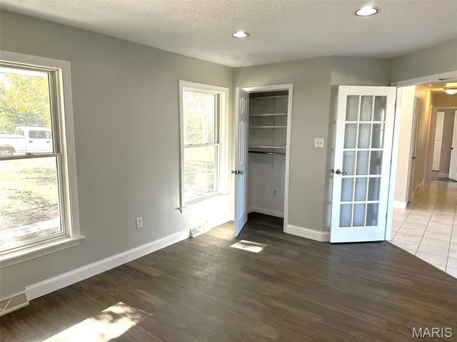 $399,000 | 303 Bird Song Lane, St. Clair, MO 63077