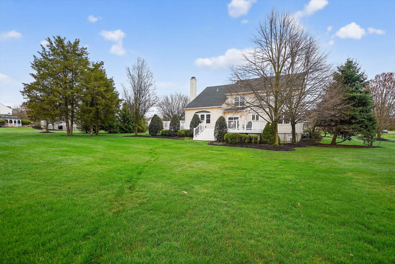 1990 Knight Road Green Lane, PA 18054 - Photo 24 of 28 Expansive backyard.