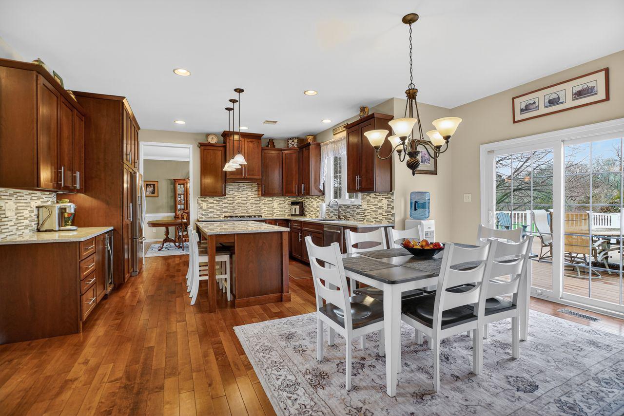 1990 Knight Road Green Lane, PA 18054 - Photo 4 of 28 Roomy eat-in kitchen.
