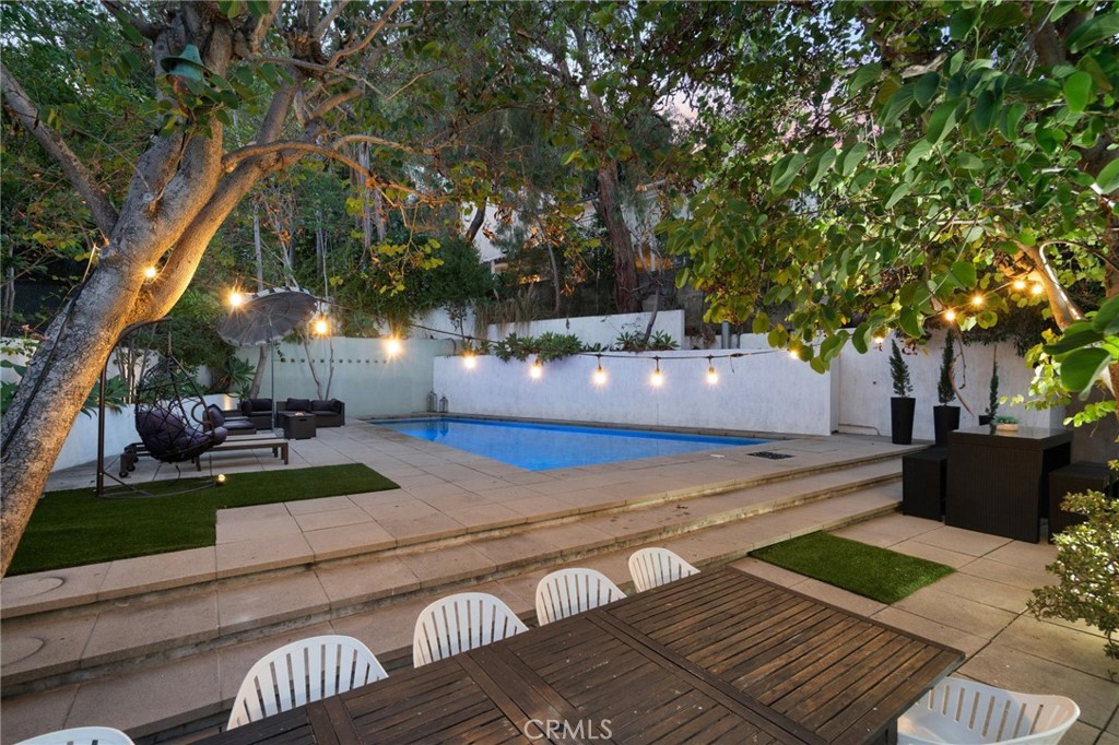 1447 North Kings Road West Hollywood, CA 90069 - Photo 37 of 40 a view of a house with backyard and sitting area