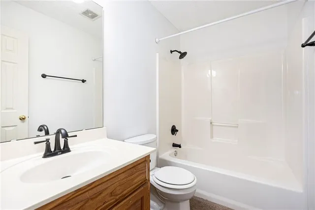 $329,999 | 417 North Locust Street, Gardner, KS 66030