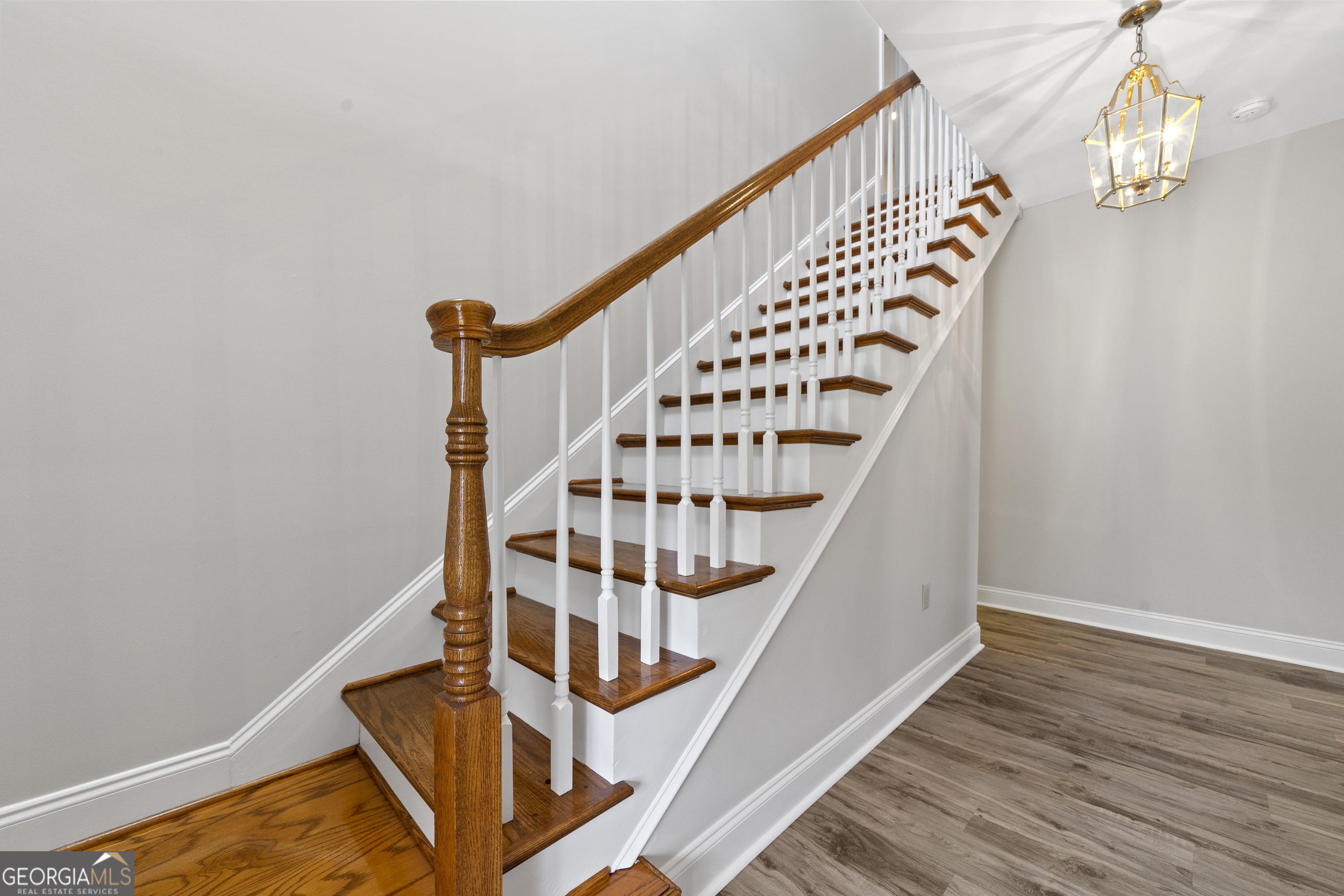 1050 Sugar Creek Church Road Madison, GA 30650 - Photo 33 of 60 a view of entryway