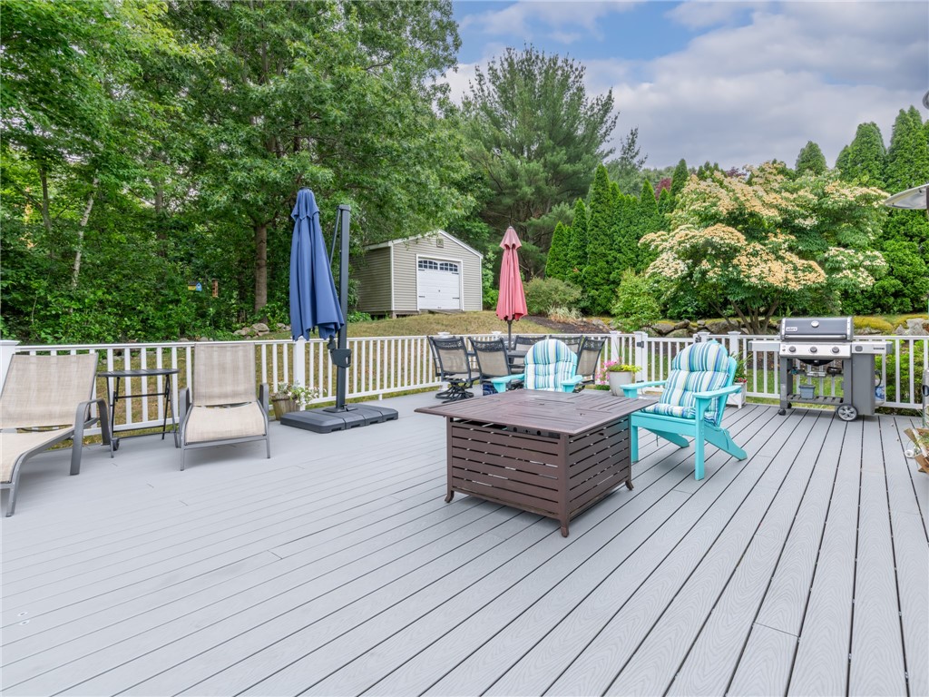 2 Brookfield Road Coventry, RI 02816 - Photo 9 of 43