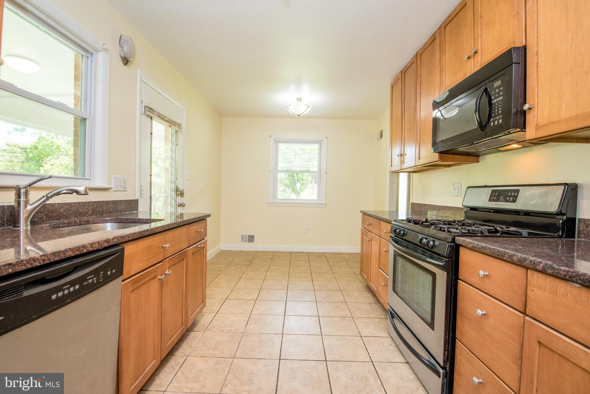 109 Randolph Road Silver Spring, MD 20904 - Photo 12 of 36 Gallery Image 12