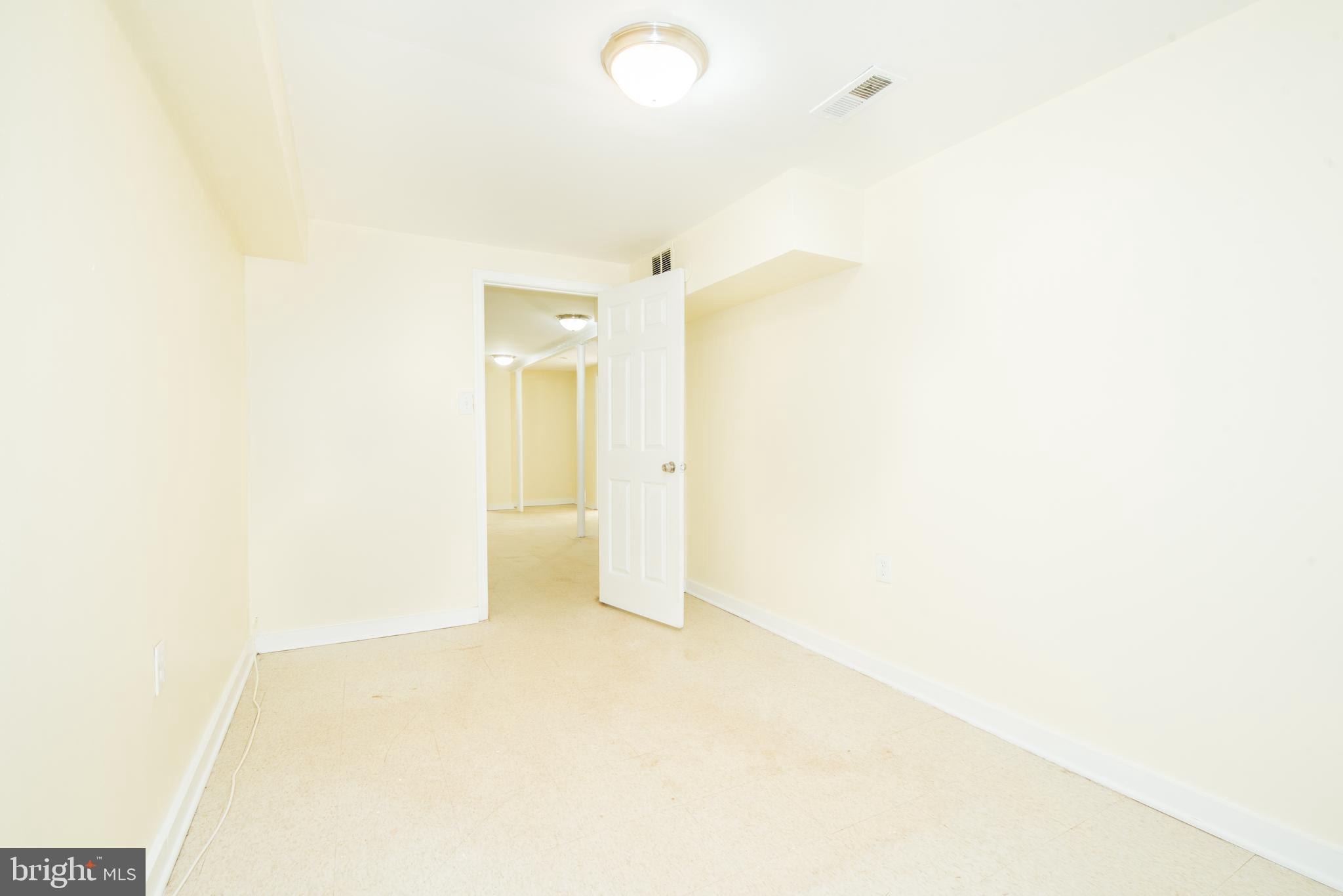 109 Randolph Road Silver Spring, MD 20904 - Photo 29 of 36 Gallery Image 29