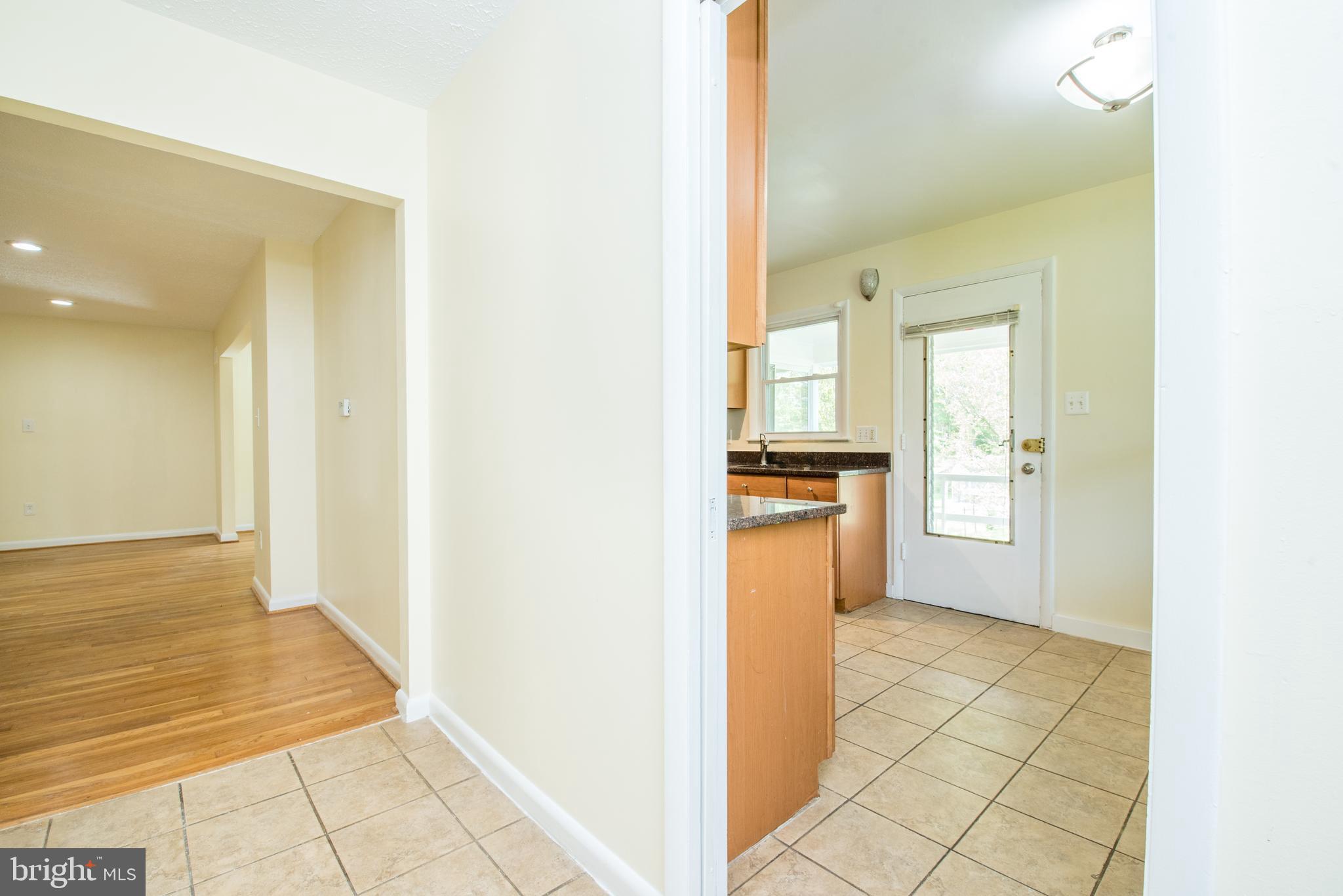 109 Randolph Road Silver Spring, MD 20904 - Photo 5 of 36 Gallery Image 5