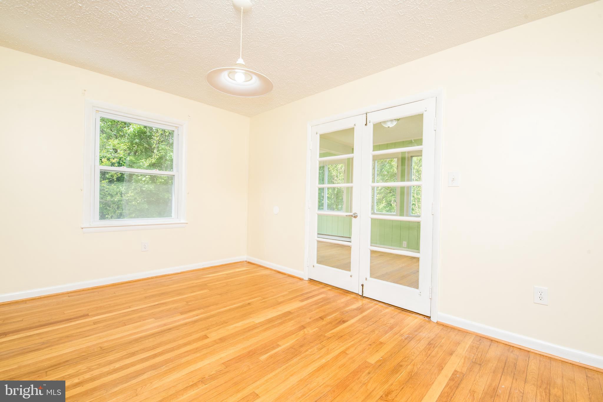 109 Randolph Road Silver Spring, MD 20904 - Photo 10 of 36 Gallery Image 10