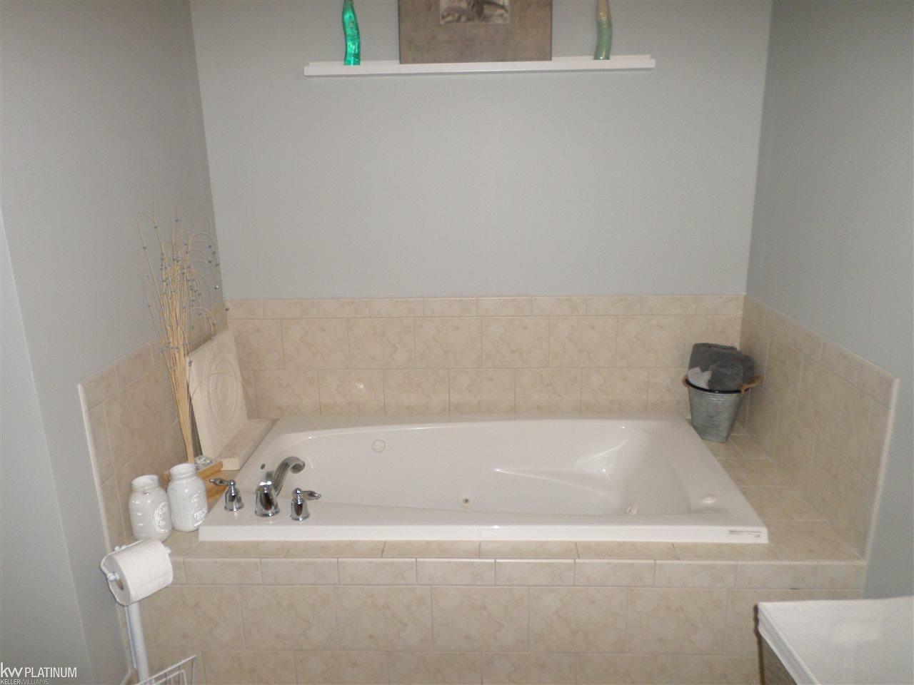 6369 Swartout Road Algonac, MI 48001 - Photo 39 of 90 31300892-40.JPG