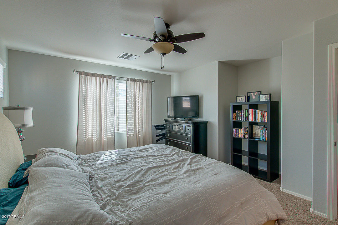 2126 South Seton Avenue Gilbert, AZ 85295 - Photo 12 of 26 27-Seton
