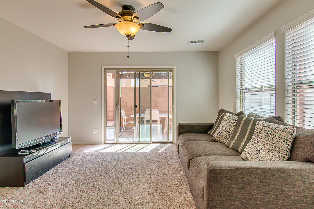 2126 South Seton Avenue Gilbert, AZ 85295 - Photo 7 of 26 20-Seton