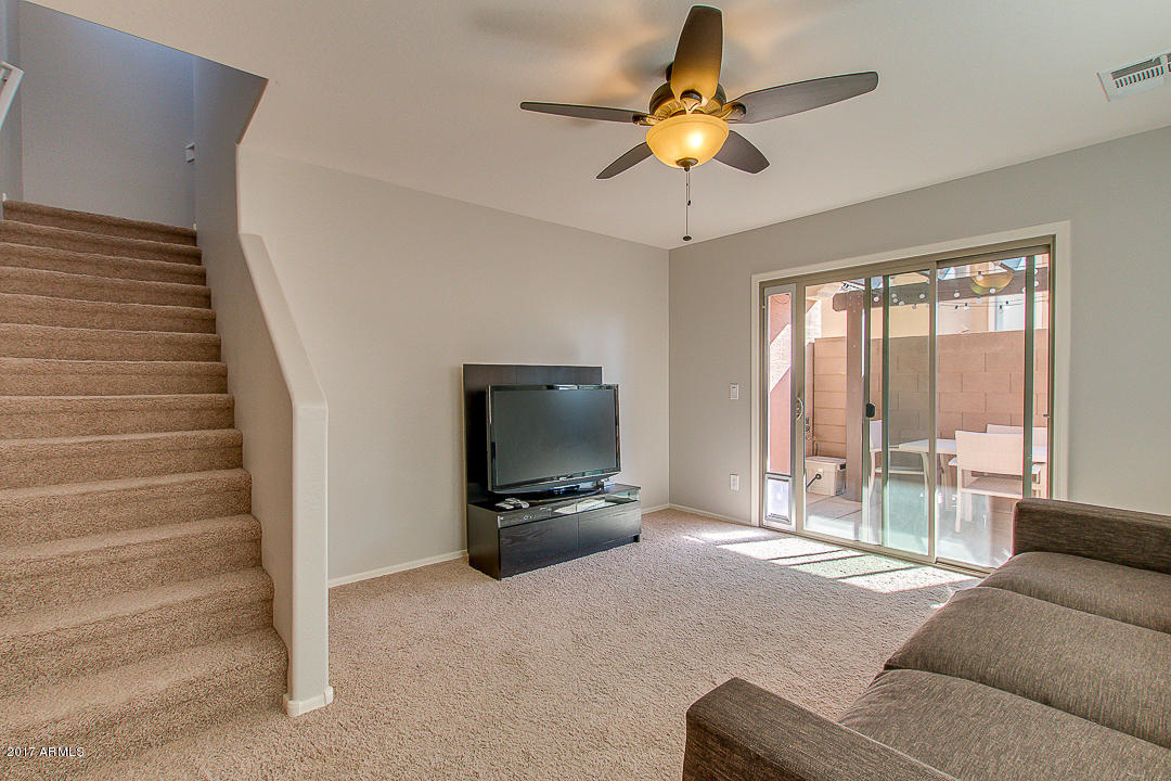 2126 South Seton Avenue Gilbert, AZ 85295 - Photo 8 of 26 19-Seton