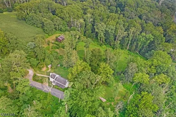 $525,000 | 22 Walnut Road, Columbia, NJ 07832