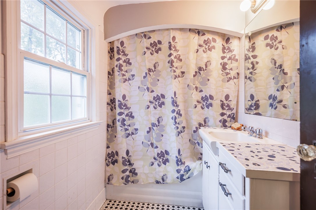 18 Centre Terrace Irondequoit, NY 14617 - Photo 28 of 45