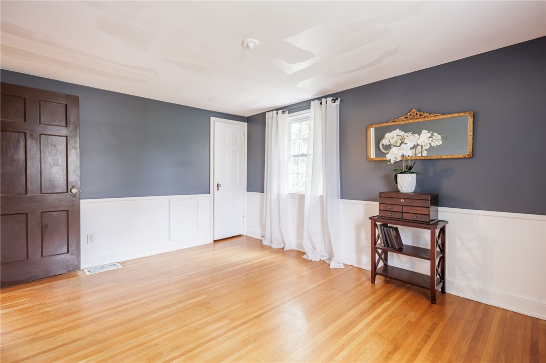 18 Centre Terrace Irondequoit, NY 14617 - Photo 31 of 45