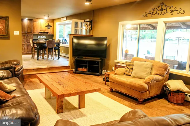 $999,999 | 1221 Creek Road, Furlong, PA 18925