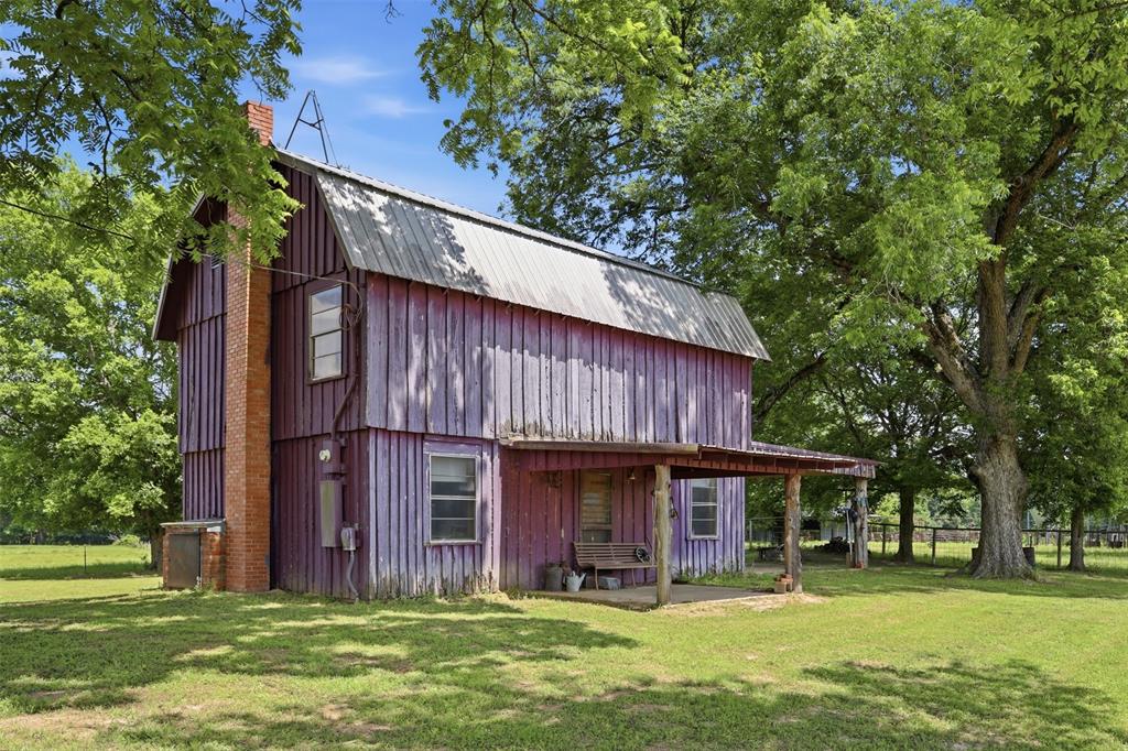 1663 County Road 1405 Bogata, TX 75417 - Photo 23 of 36