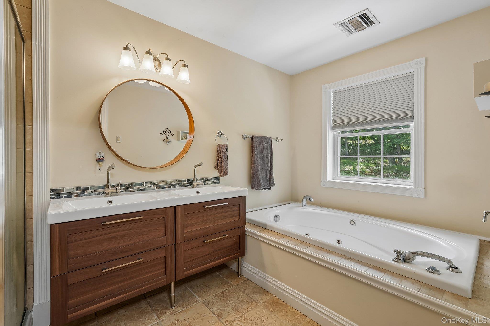 29 Dunderberg Road Tomkins Cove, NY 10986 - Photo 29 of 43 Primary bath with new vanity