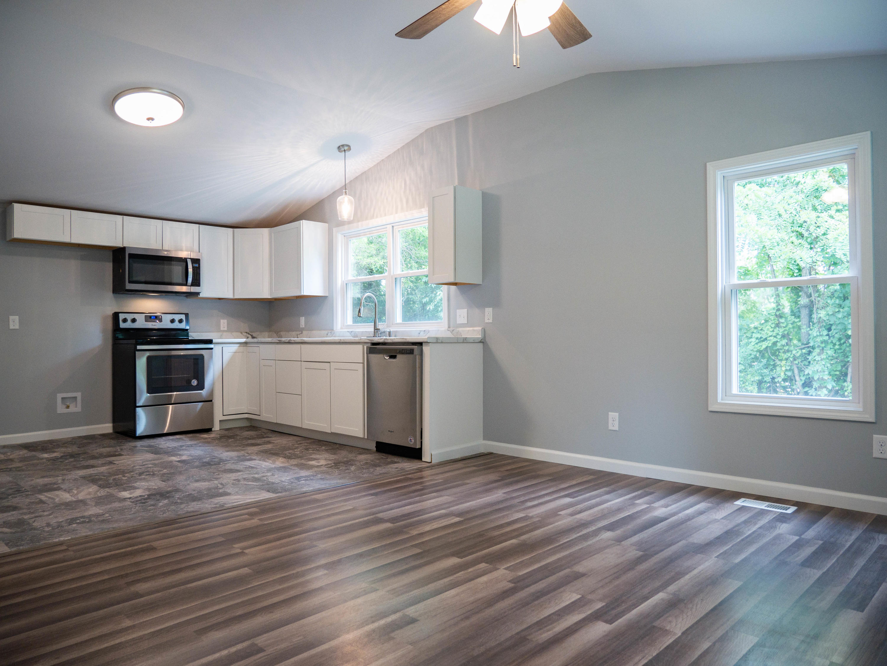 608 Cedar Valley Road Sweetwater, TN 37874 - Photo 5 of 11 P1070196