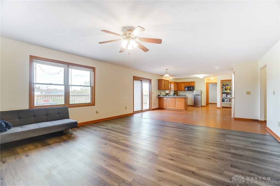 724 Bell Road Xenia, OH 45385 - Photo 4 of 45 Gallery Image 4