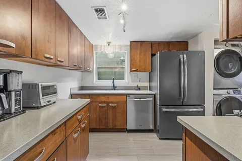 $775,000 | 1112 Mission Ridge, Austin, TX 78704