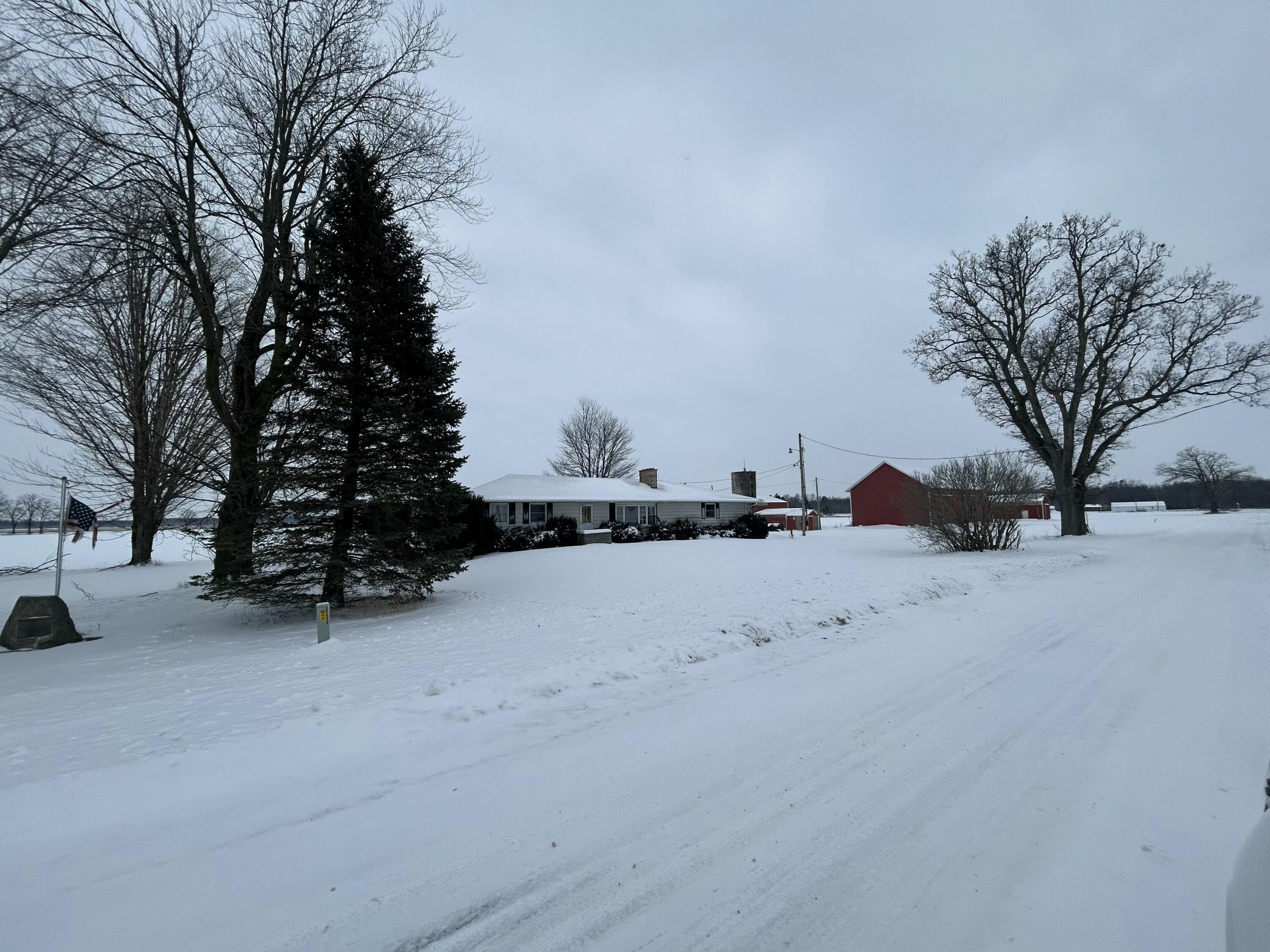 2416 Aldrich Road Tekonsha, MI 49092 - Photo 2 of 7 IMG_3098
