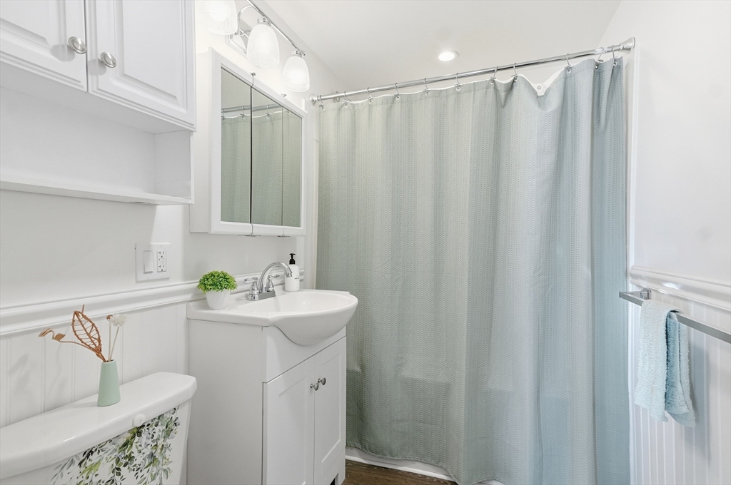 166 Franklin Street, Unit 1 Arlington, MA 02474 - Photo 8 of 15
