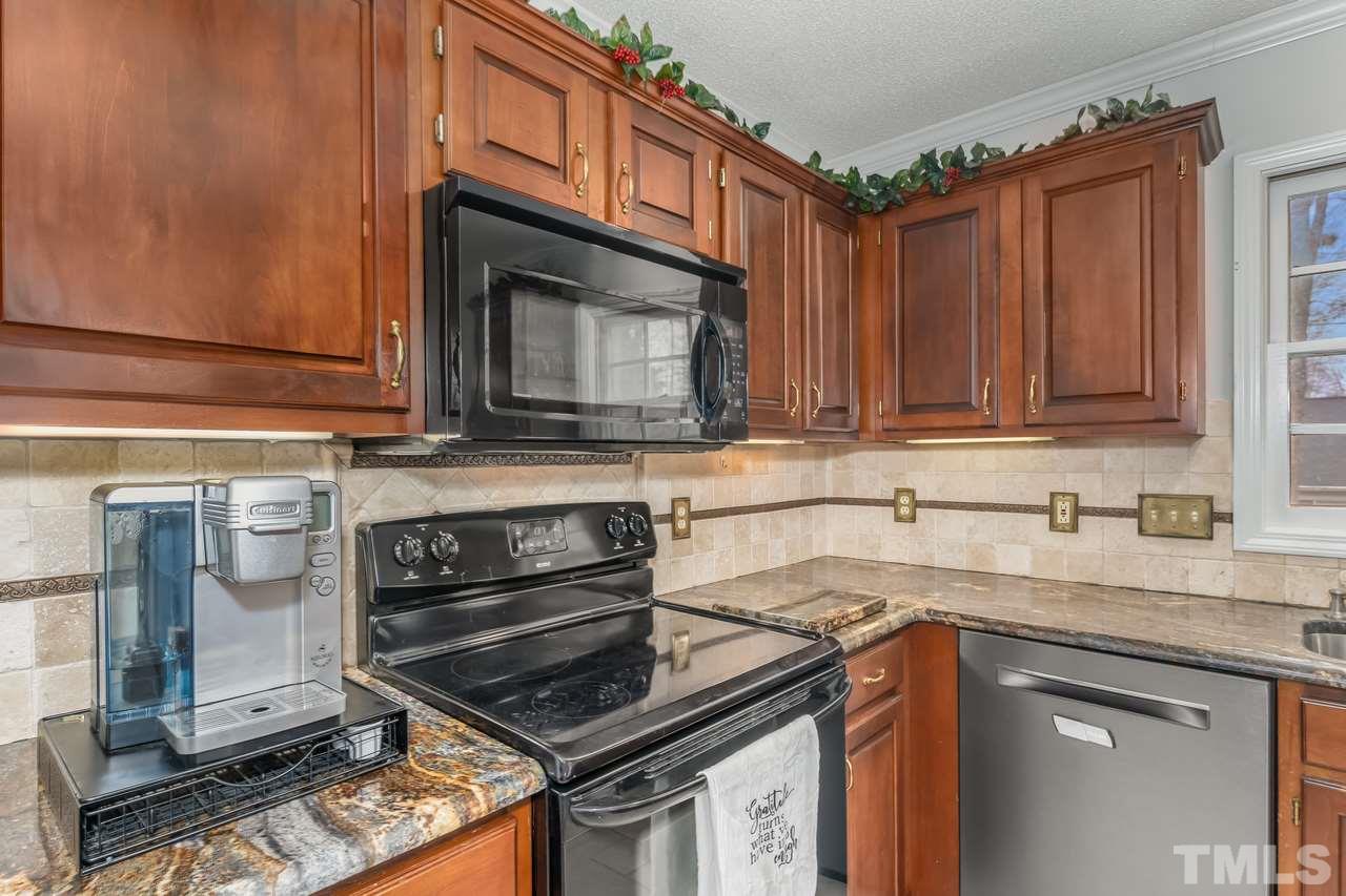 3429 Red Bay Drive Raleigh, NC 27616 - Photo 14 of 30 SS Appliances