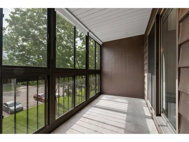 $133,500 | 999 41st Avenue Northeast, Unit 311, Columbia Heights, MN 55421