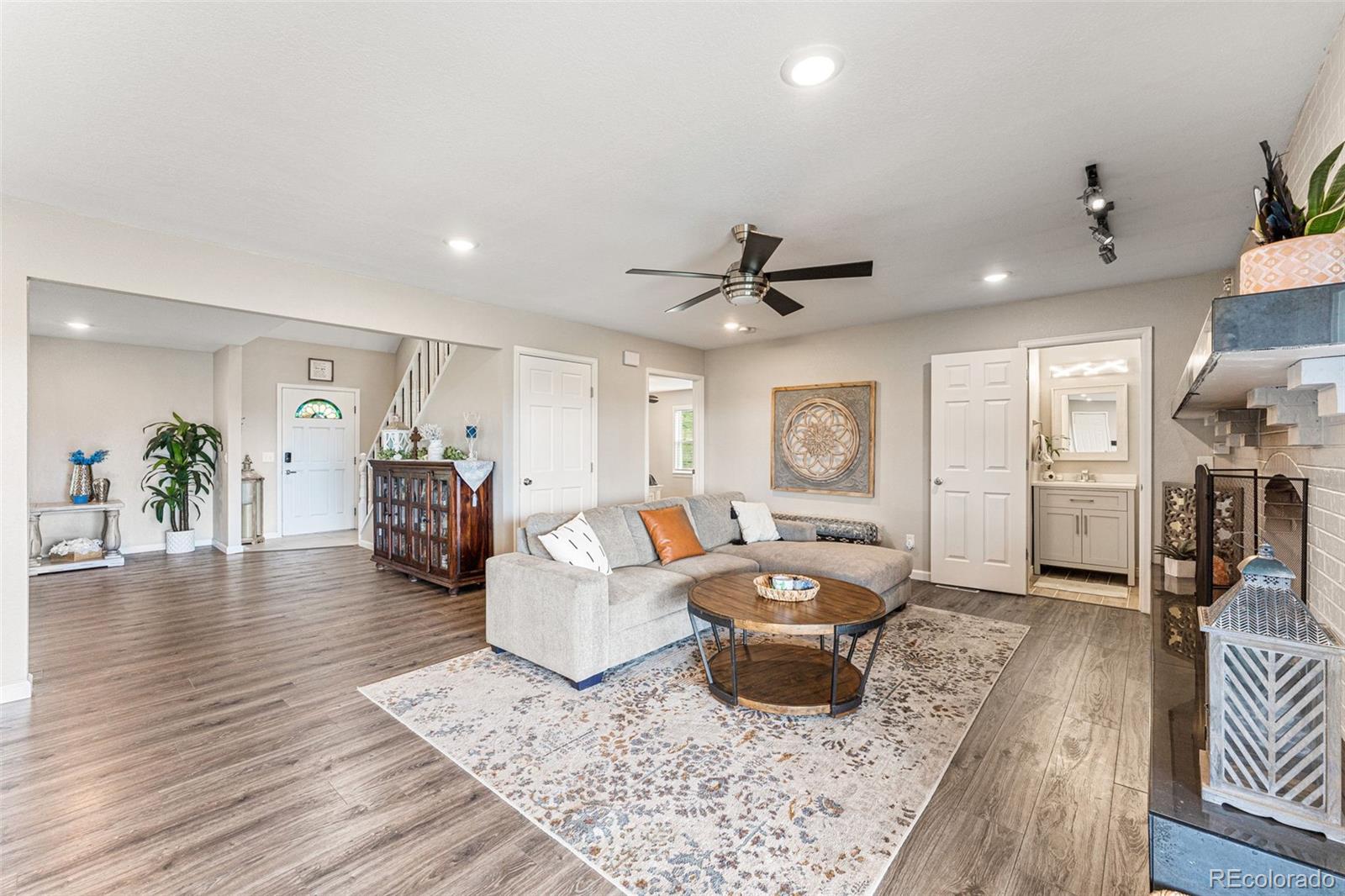 11160 Tomahawk Road Parker, CO 80138 - Photo 8 of 40 Gallery Image 8