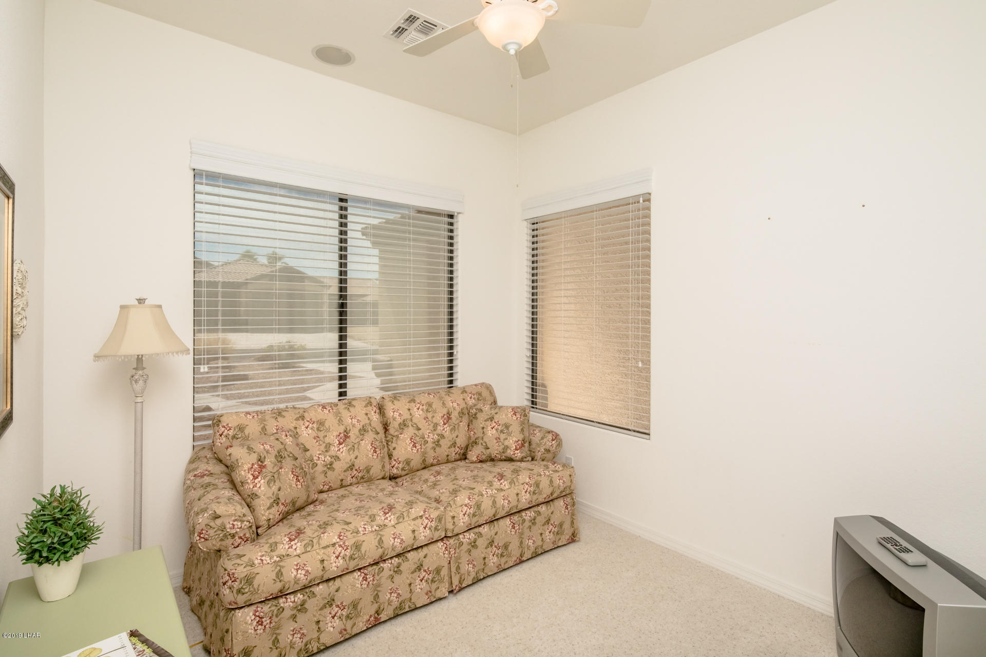 3889 Nottinghill Road Lake Havasu City, AZ 86404 - Photo 38 of 75 HIde a bed in bedroom 3.