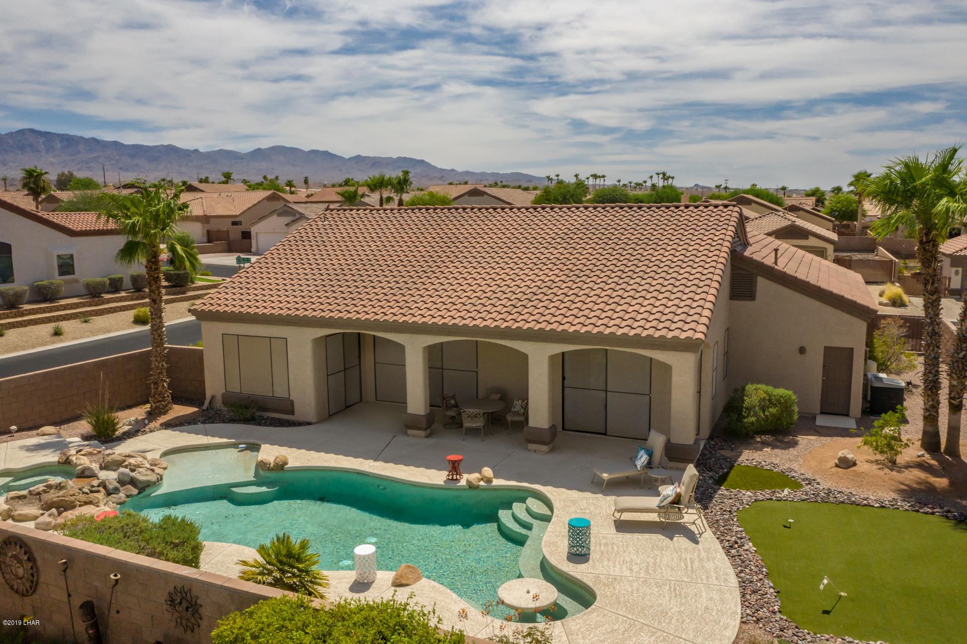 3889 Nottinghill Road Lake Havasu City, AZ 86404 - Photo 58 of 75 Lots of play room.