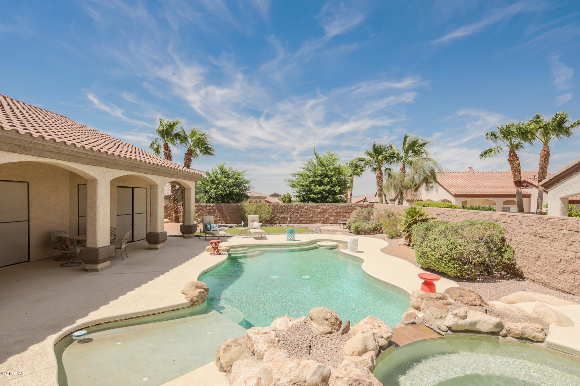 3889 Nottinghill Road Lake Havasu City, AZ 86404 - Photo 9 of 75 Beach entry and spa for those relaxing moments.