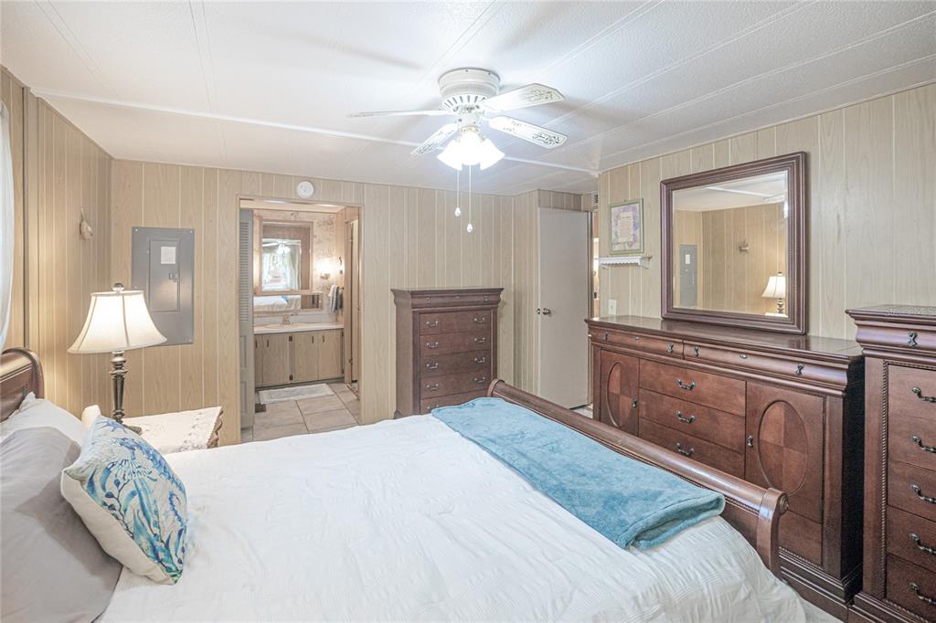 24437 Harbor View Road, Unit 13 Punta Gorda, FL 33980 - Photo 18 of 36 Gallery Image 18