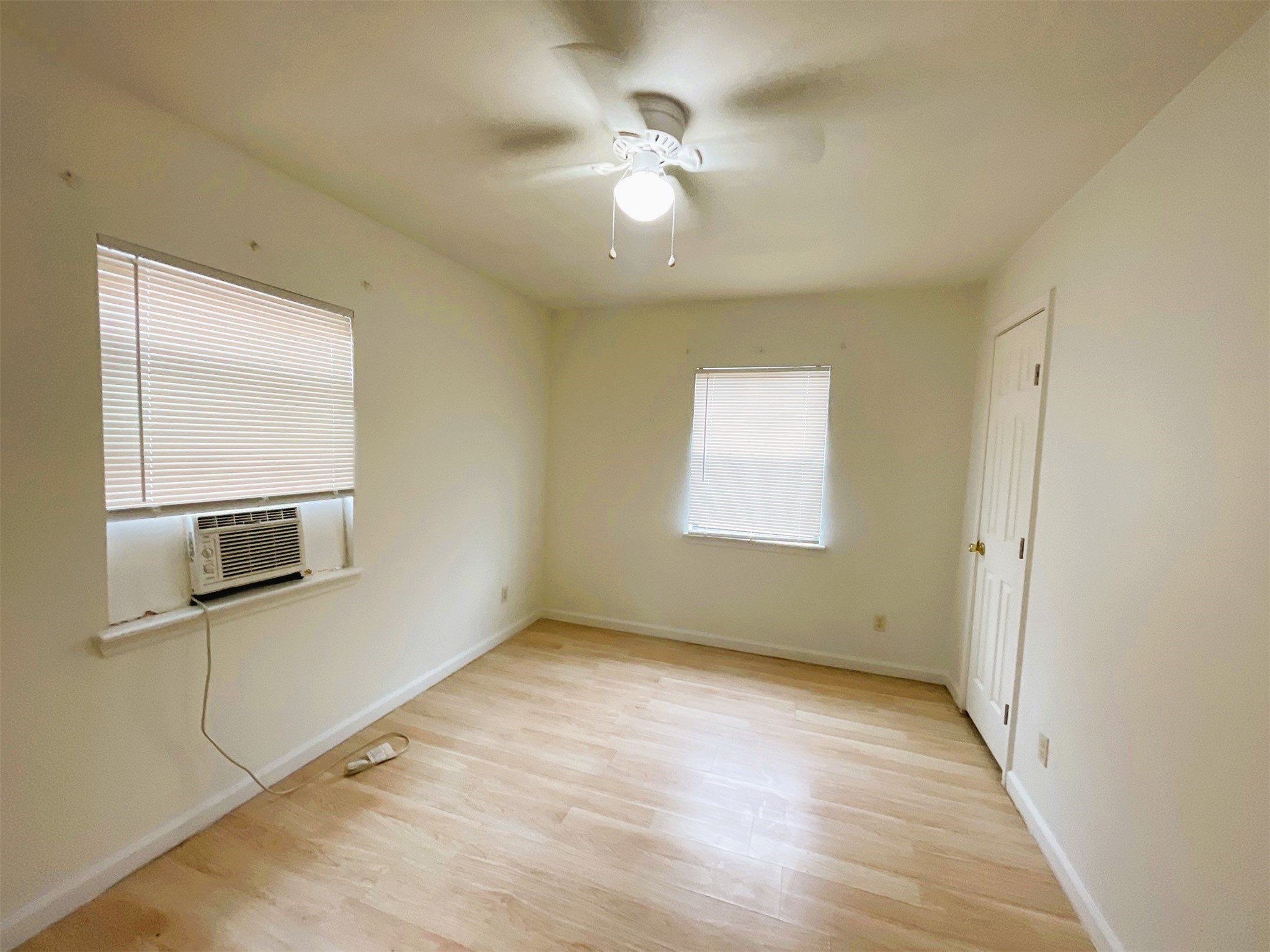 3815 Drew Street Houston, TX 77004 - Photo 6 of 11 a view of an empty room with a window