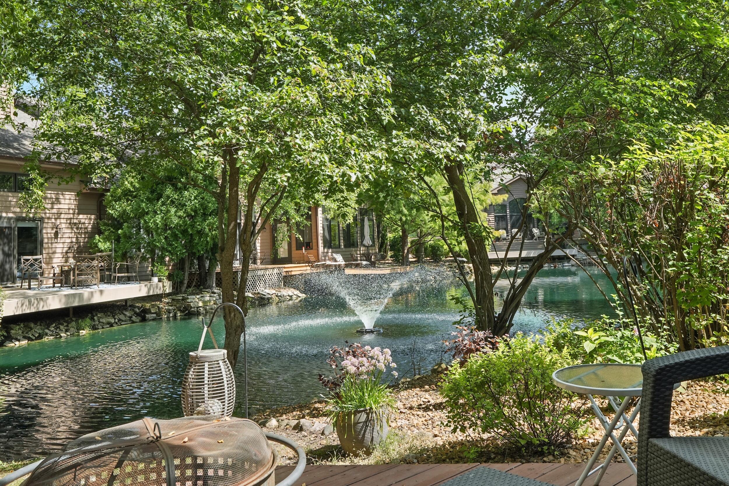 622 Brookside Drive Crown Point, IN 46307 - Photo 2 of 21 2500x1666