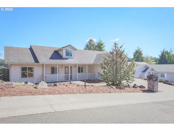 $525,000 | 2222 Primrose Lane, Florence, OR 97439