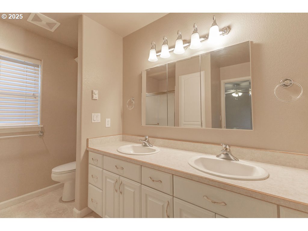 2222 Primrose Lane Florence, OR 97439 - Photo 20 of 37