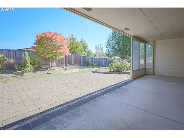 $525,000 | 2222 Primrose Lane, Florence, OR 97439