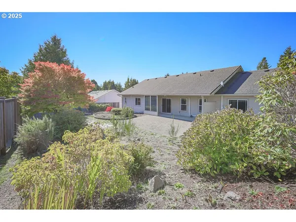 $525,000 | 2222 Primrose Lane, Florence, OR 97439