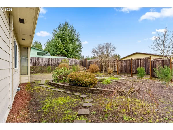 $525,000 | 2222 Primrose Lane, Florence, OR 97439