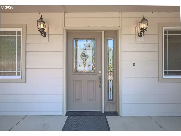 $525,000 | 2222 Primrose Lane, Florence, OR 97439