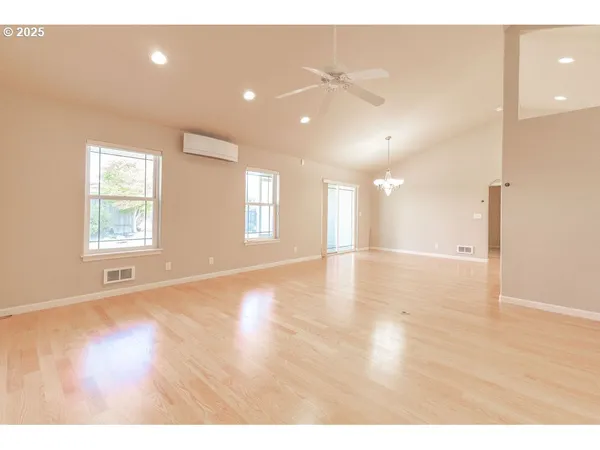 $525,000 | 2222 Primrose Lane, Florence, OR 97439