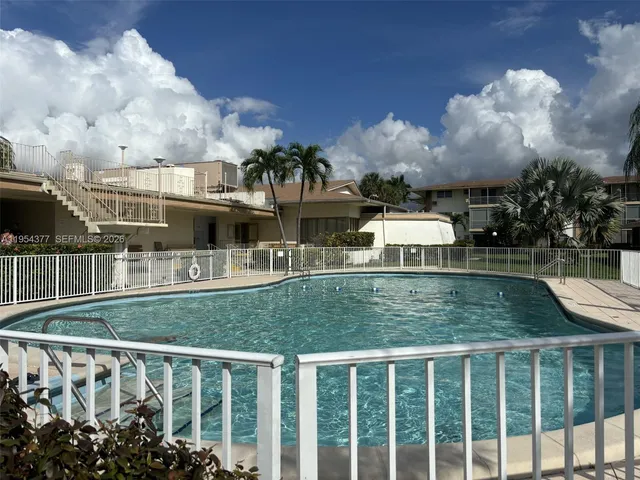 $105,000 | 17001 Northeast 13th Avenue, Unit 314, Miami, FL 33162